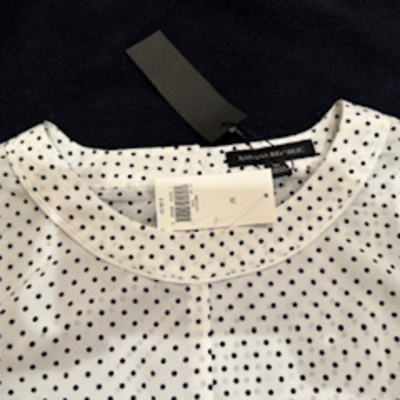 NEW WITH TAGS!  Adorable Banana Republic Black/White top ruffle-sleeves, Medium - Picture 5 of 7